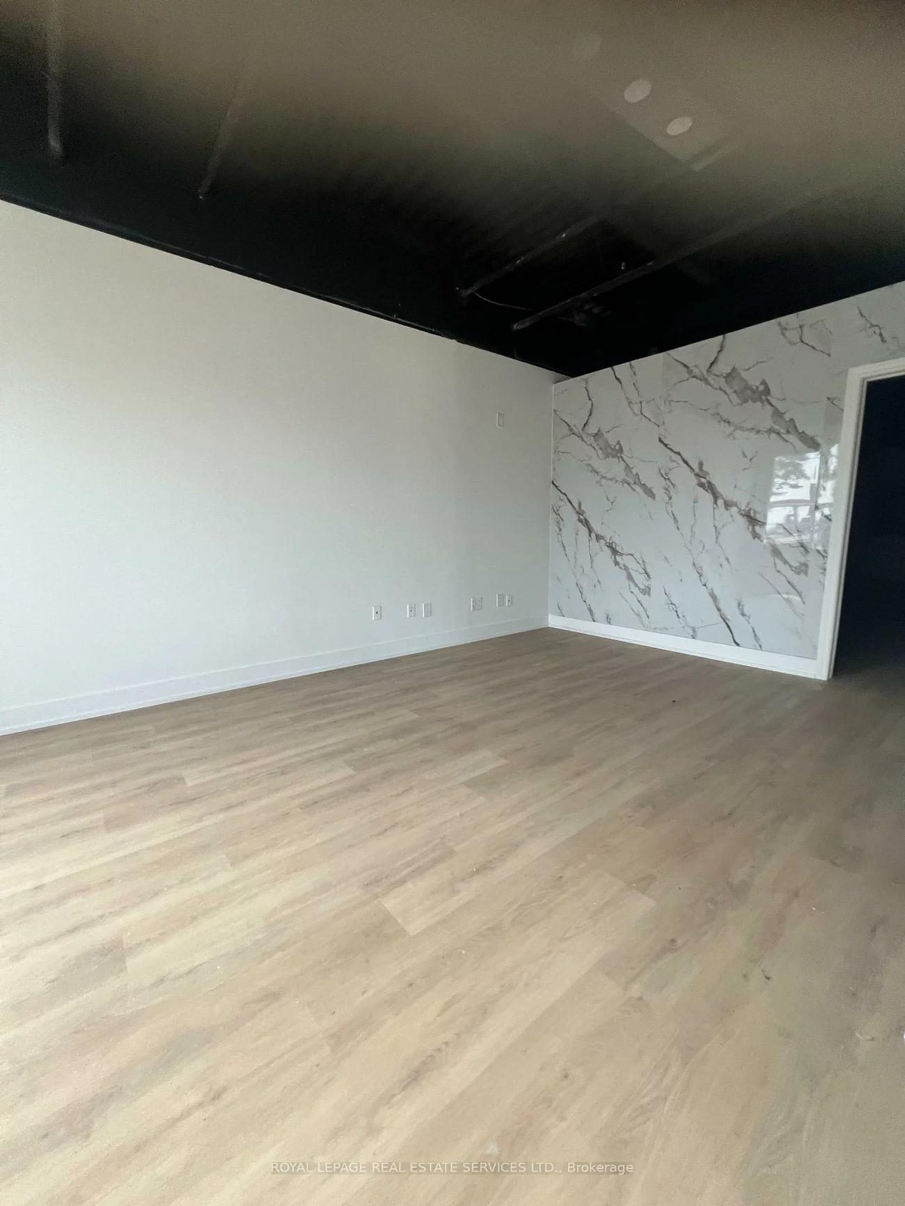 2355, Derry, Northeast, Mississauga