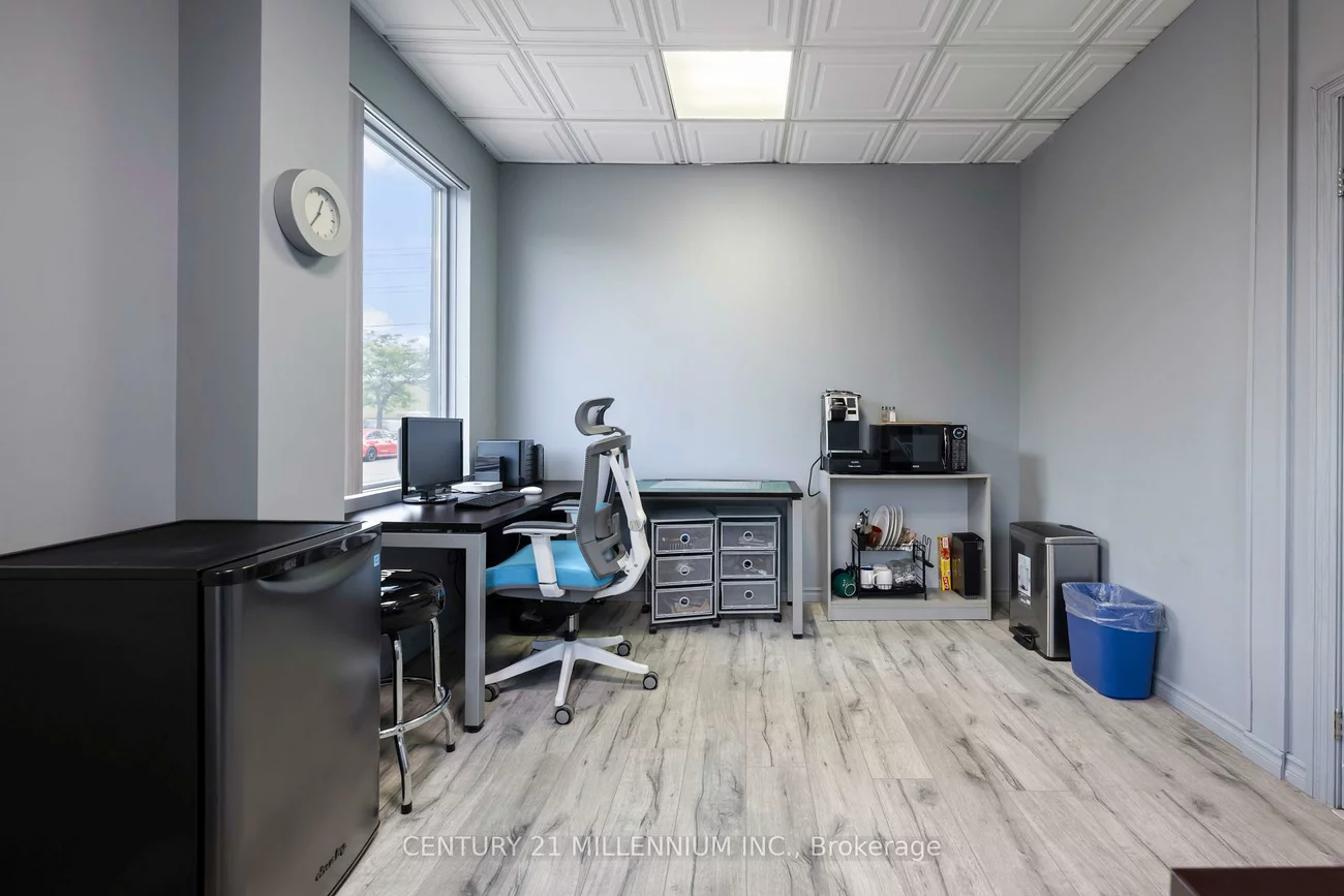 2355, Derry, Northeast, Mississauga