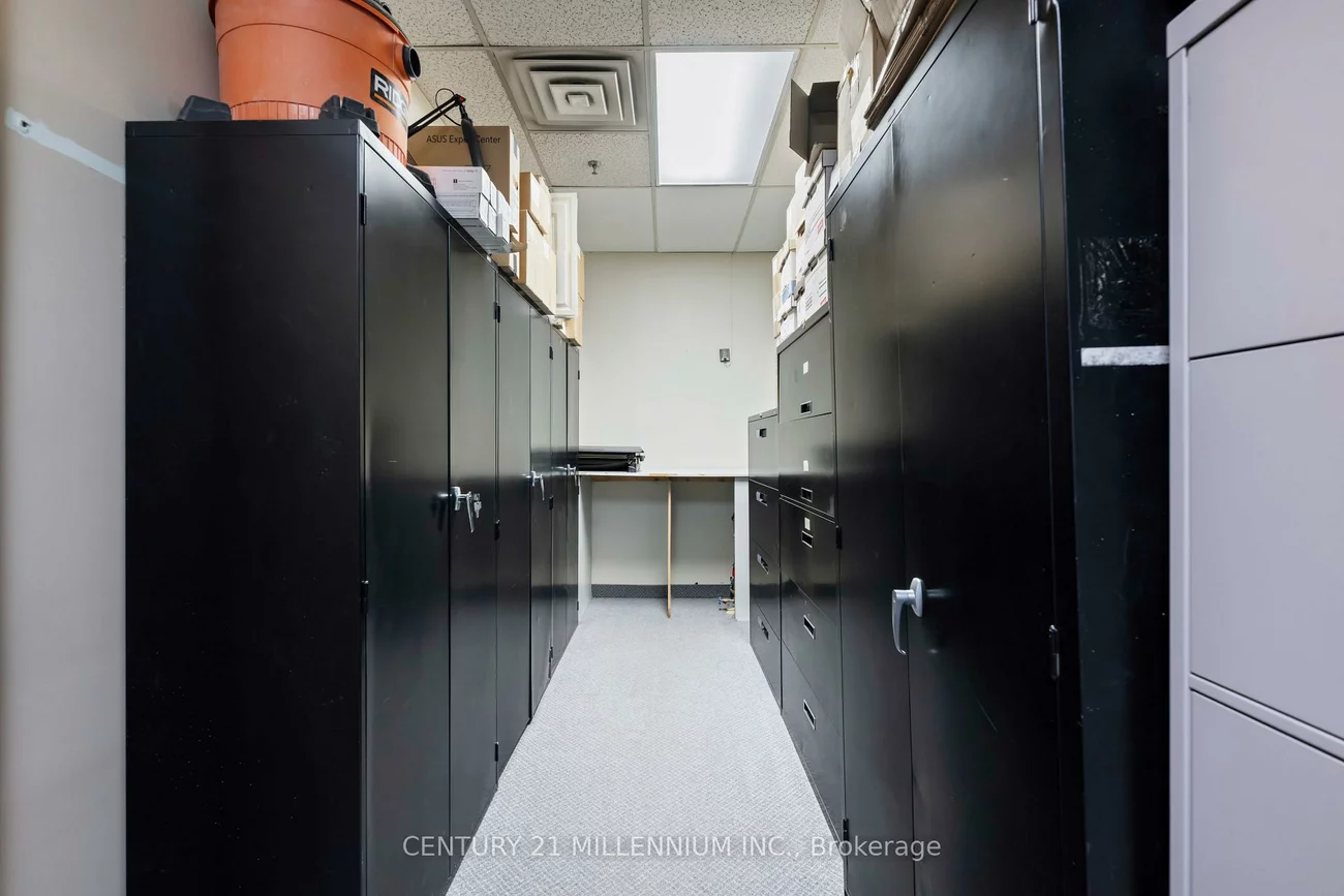 2355, Derry, Northeast, Mississauga