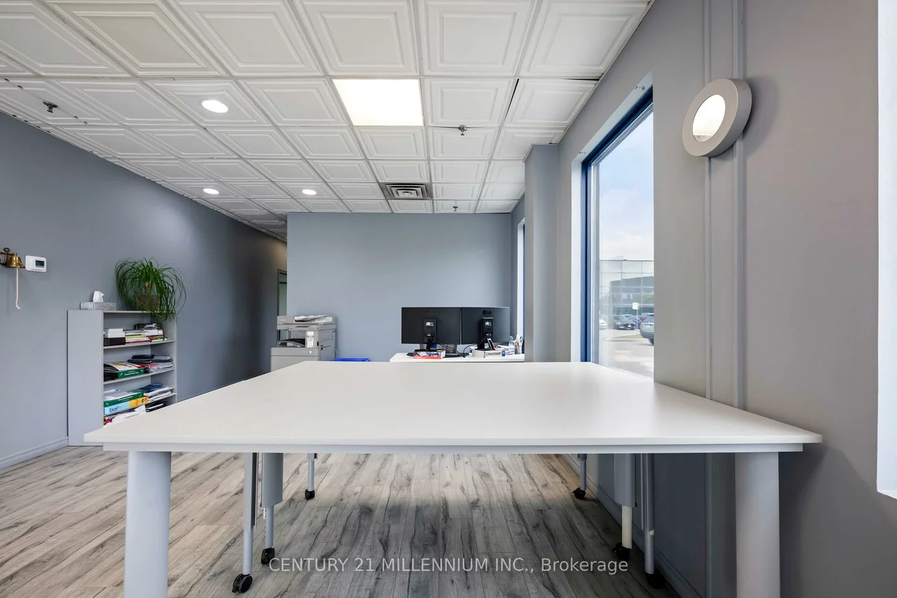 2355, Derry, Northeast, Mississauga