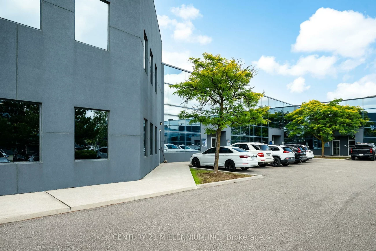 2355, Derry, Northeast, Mississauga
