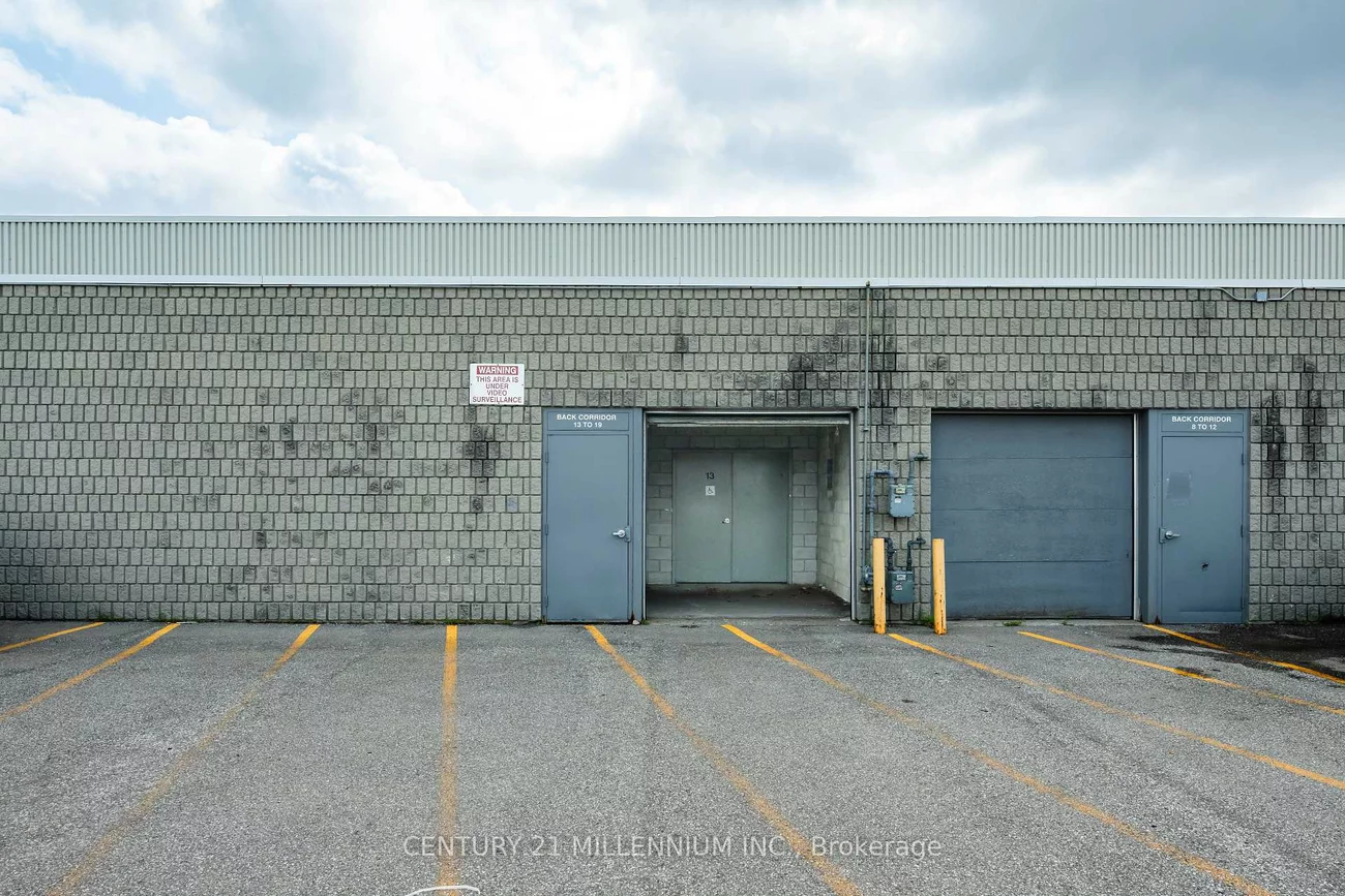 2355, Derry, Northeast, Mississauga