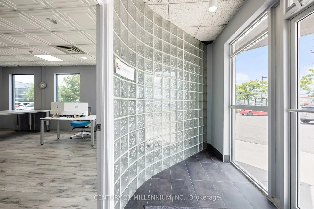 2355, Derry, Northeast, Mississauga