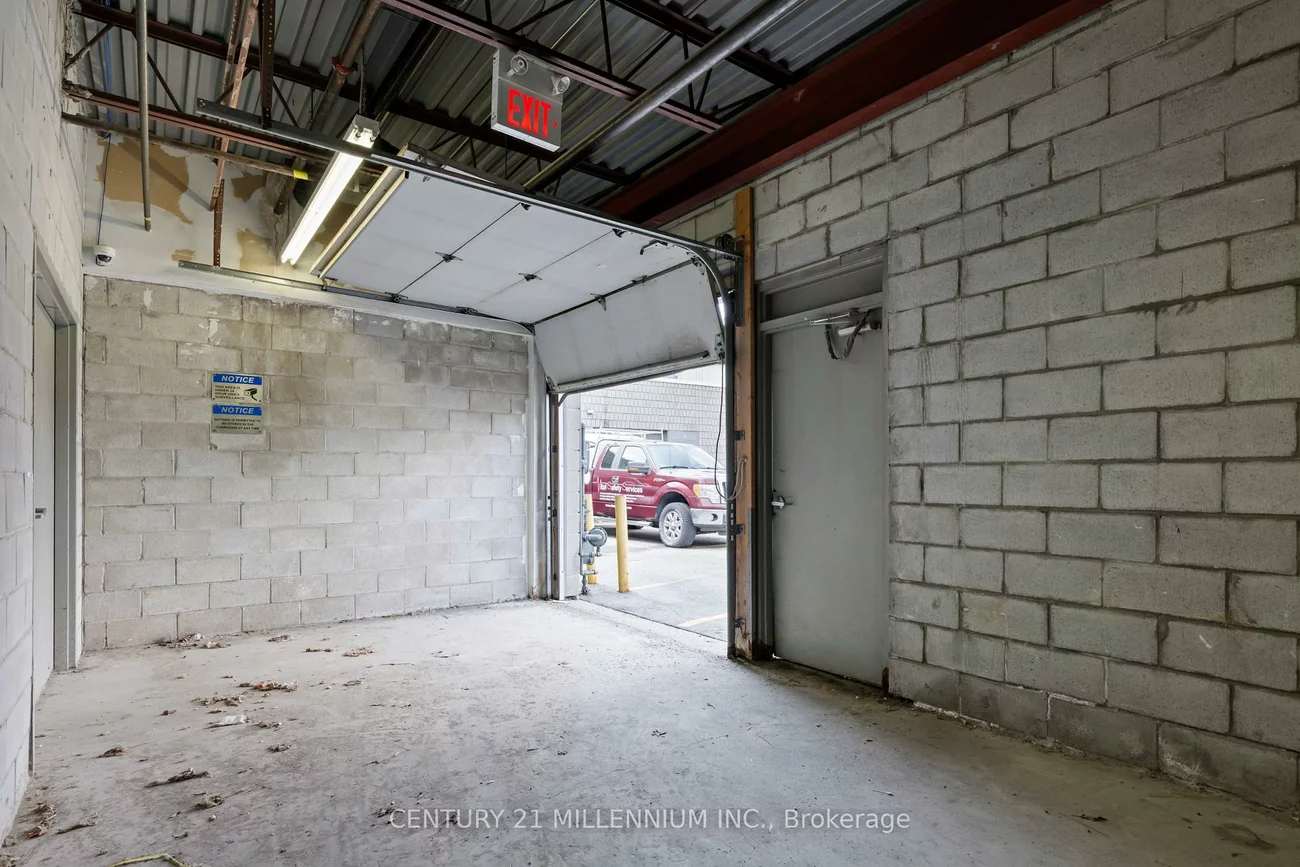 2355, Derry, Northeast, Mississauga