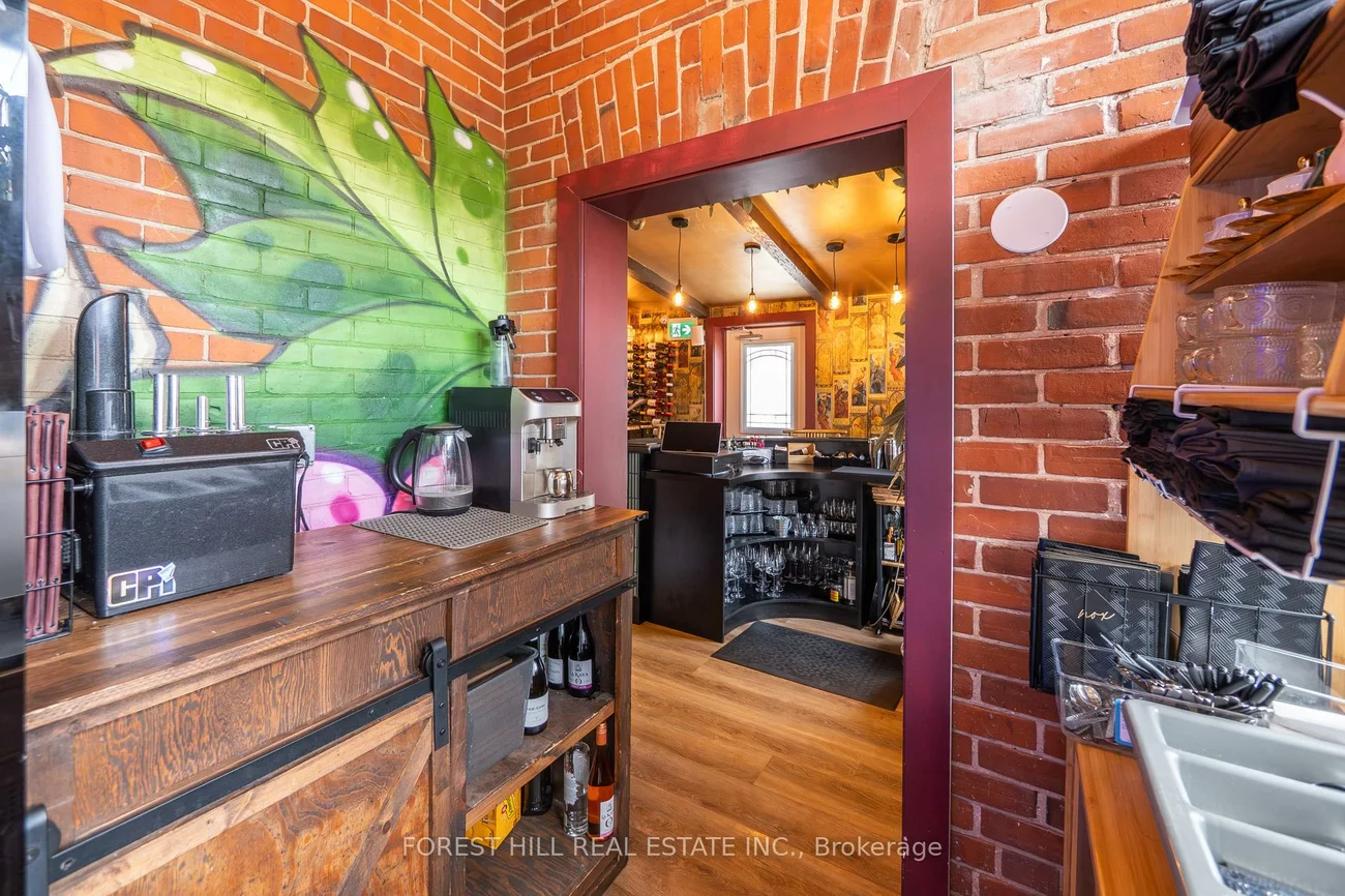 151, Queen, Streetsville, Mississauga