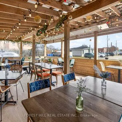 151, Queen, Streetsville, Mississauga