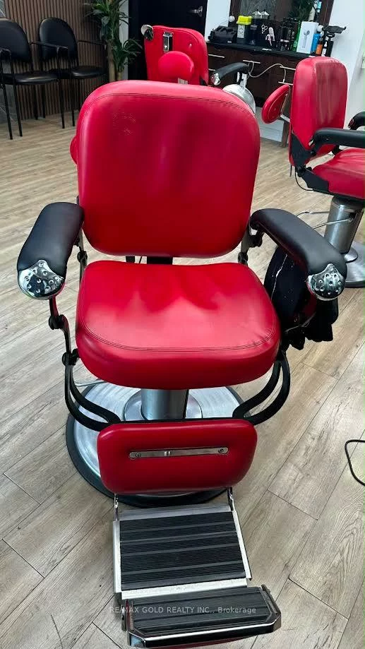 24, Dundas, Cooksville, Mississauga