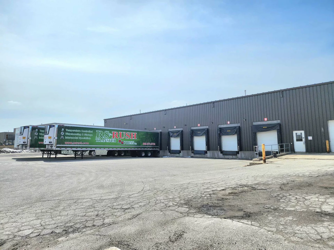 910, Mid-Way, Northeast, Mississauga