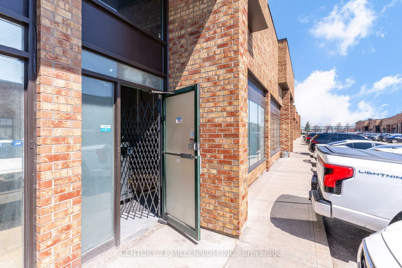 6730, Davand, Northeast, Mississauga