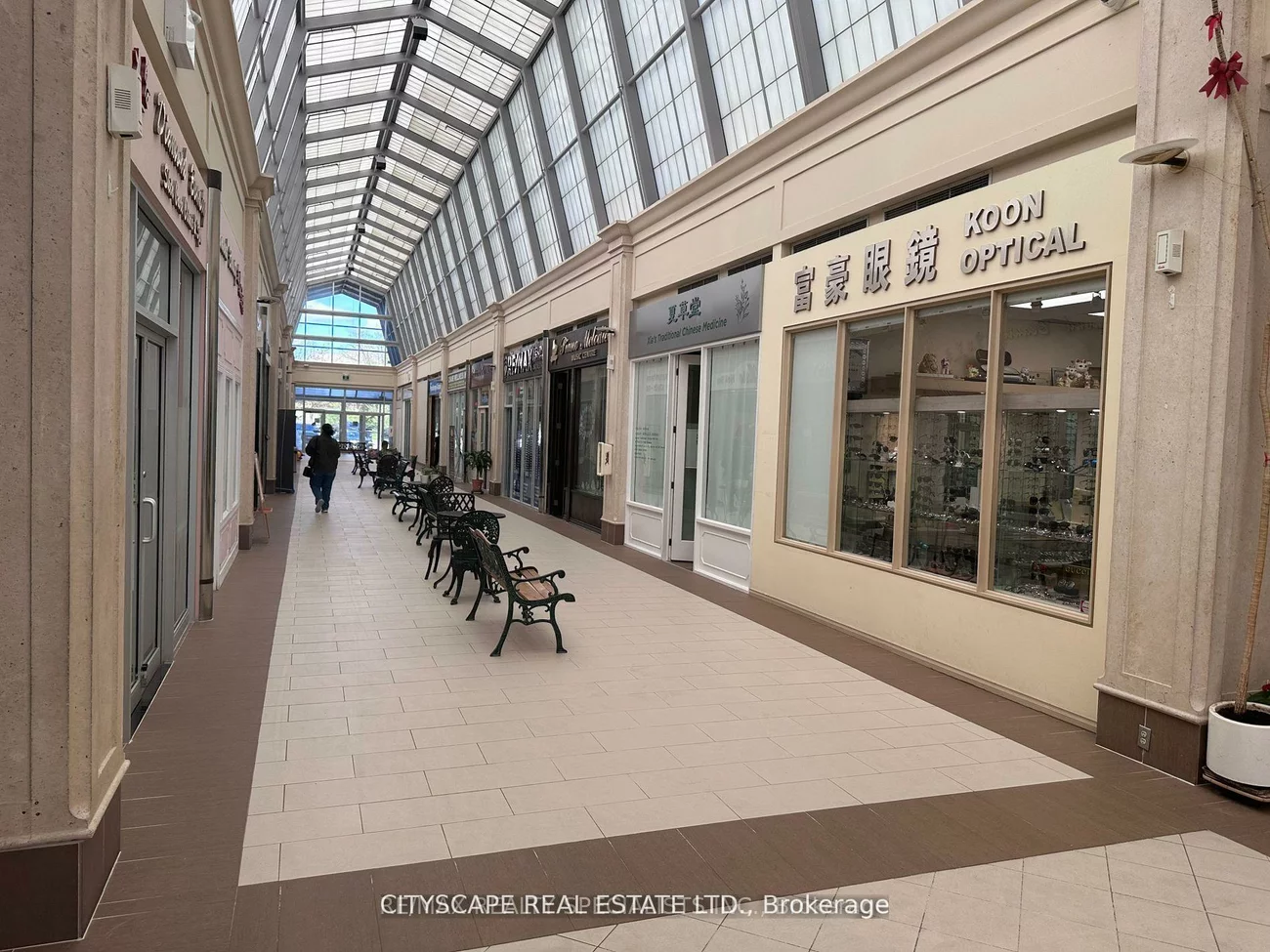 1675, The Chase, Central Erin Mills, Mississauga