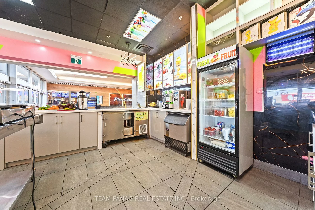 2150, Burnhamthorpe, Erin Mills, Mississauga