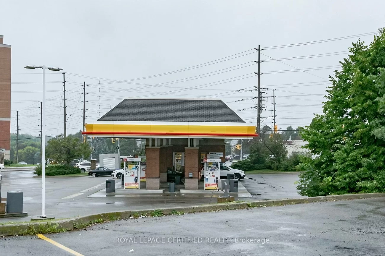 1252, Eglinton, East Credit, Mississauga