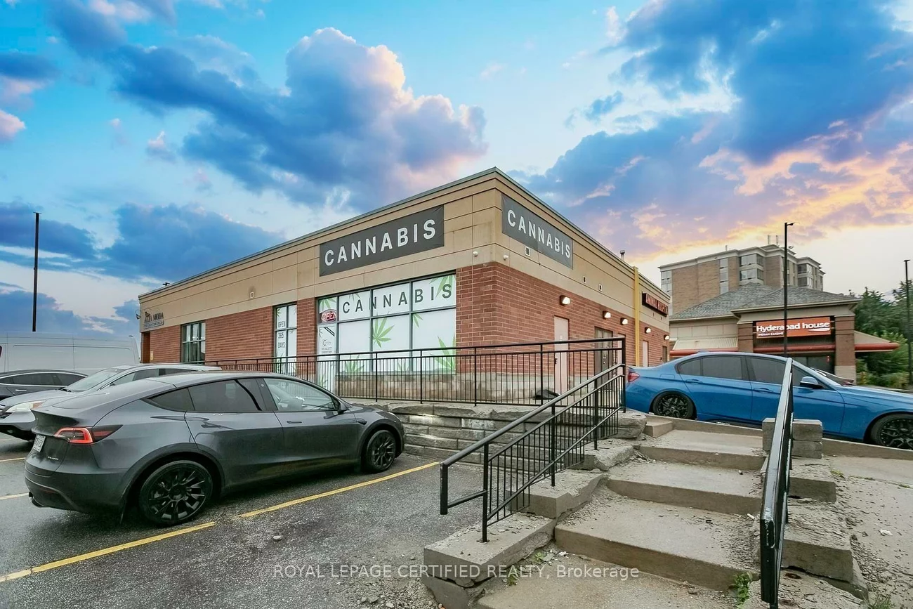 1252, Eglinton, East Credit, Mississauga