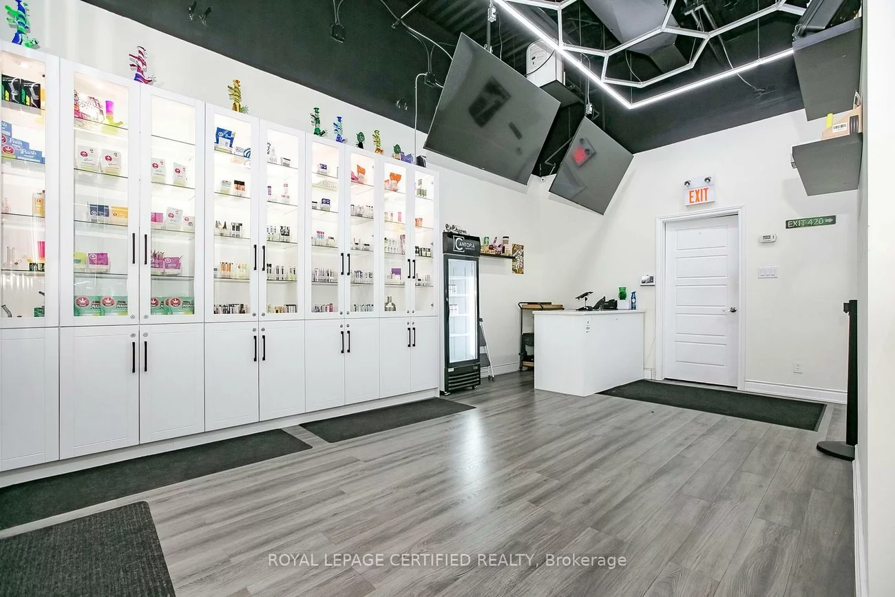 1252, Eglinton, East Credit, Mississauga