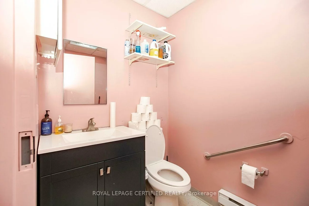 1252, Eglinton, East Credit, Mississauga