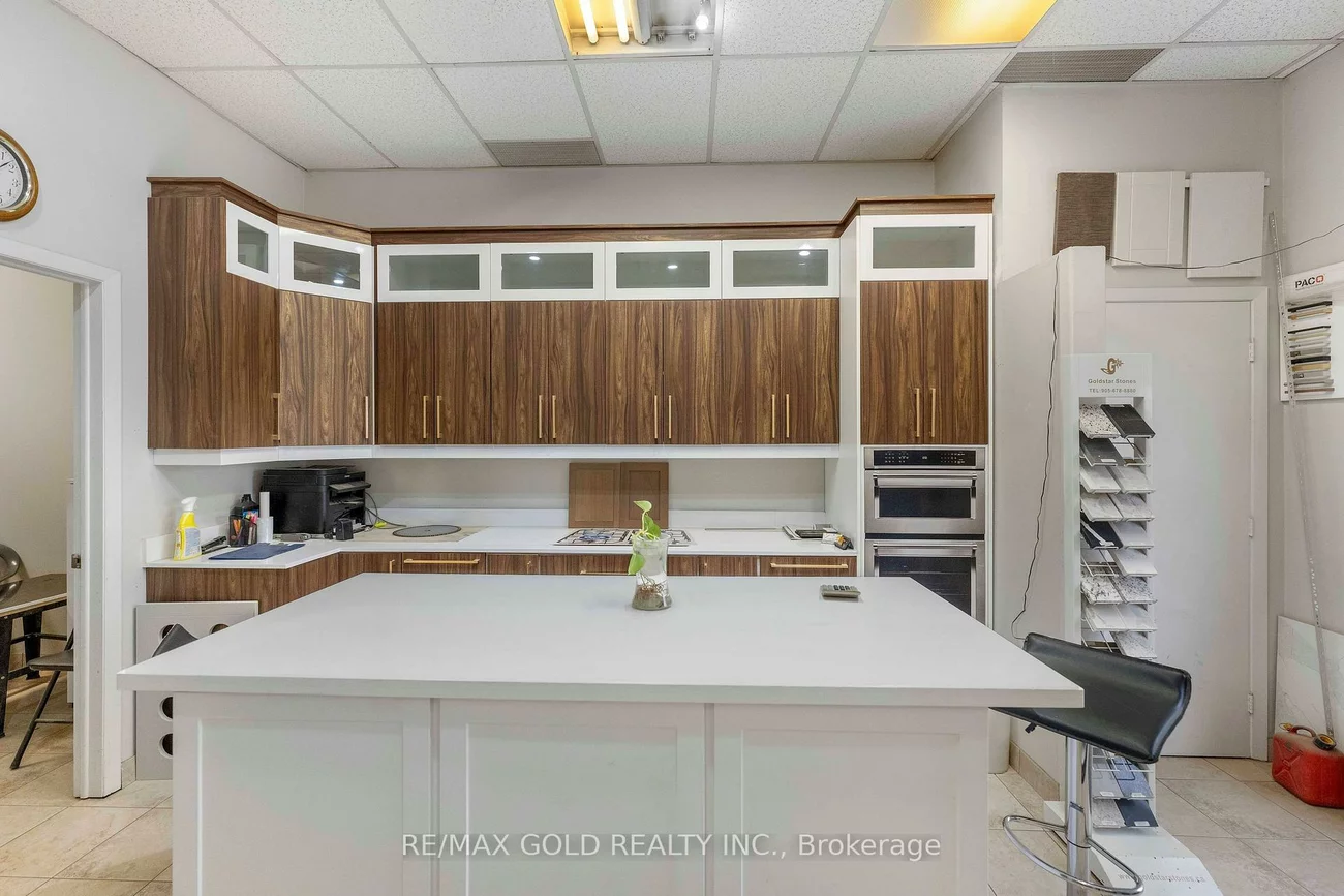 2585, Drew, Northeast, Mississauga