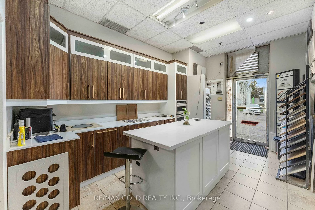 2585, Drew, Northeast, Mississauga