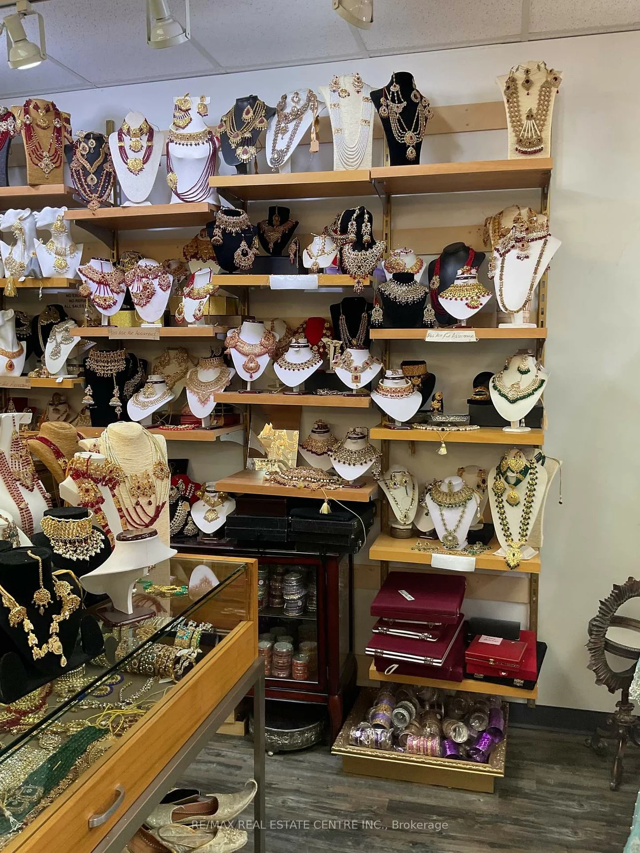 2255, Dundas, Erin Mills, Mississauga