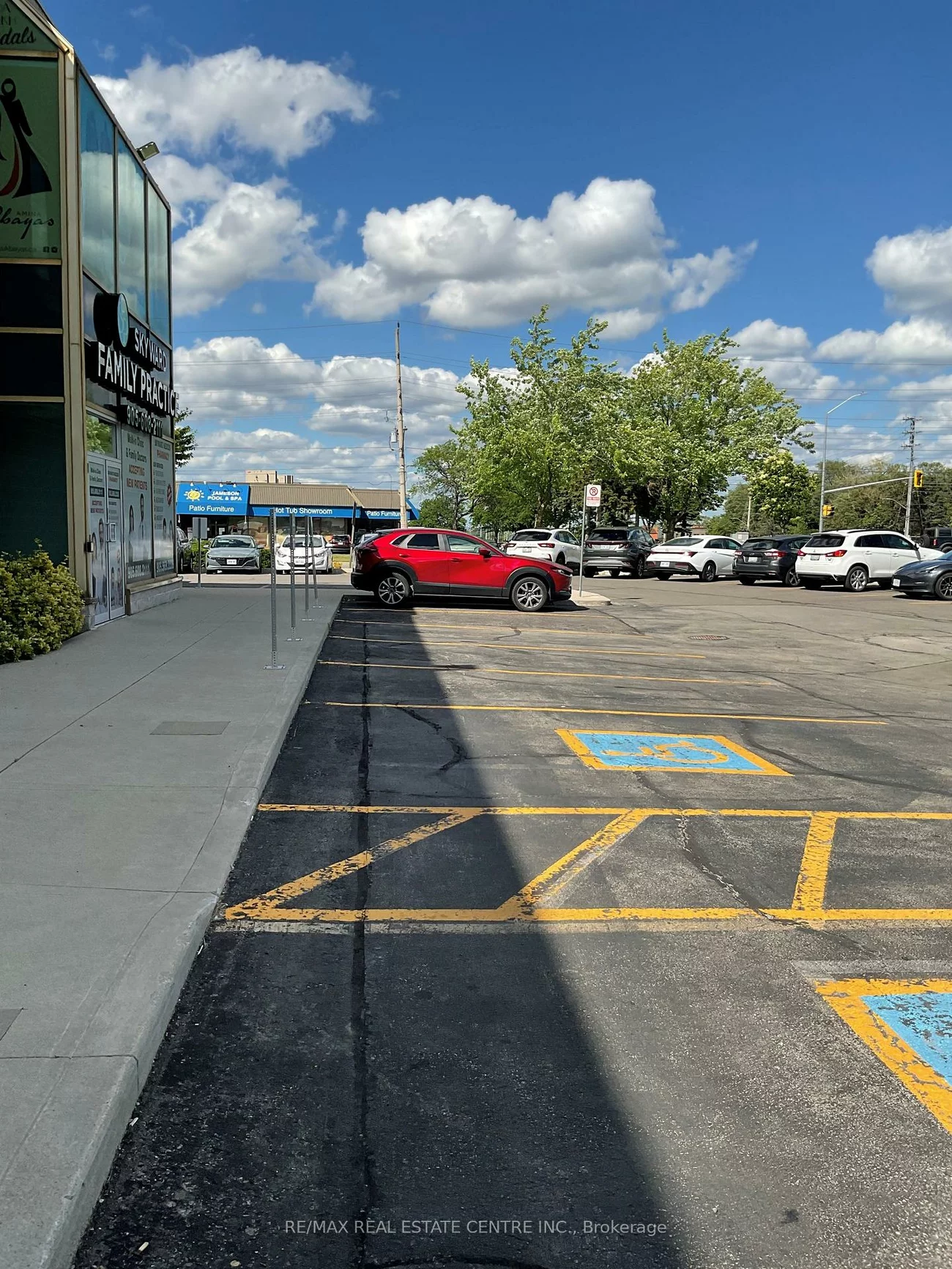 2255, Dundas, Erin Mills, Mississauga