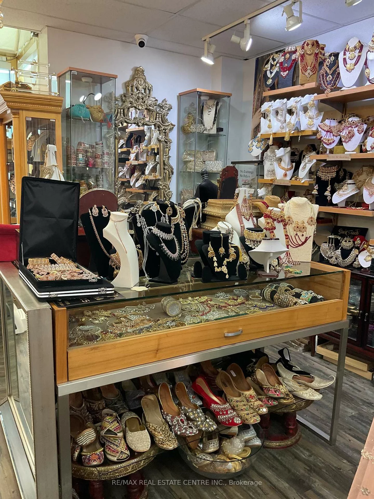 2255, Dundas, Erin Mills, Mississauga