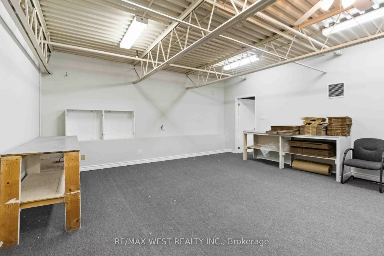 1320, Mid-Way, Northeast, Mississauga