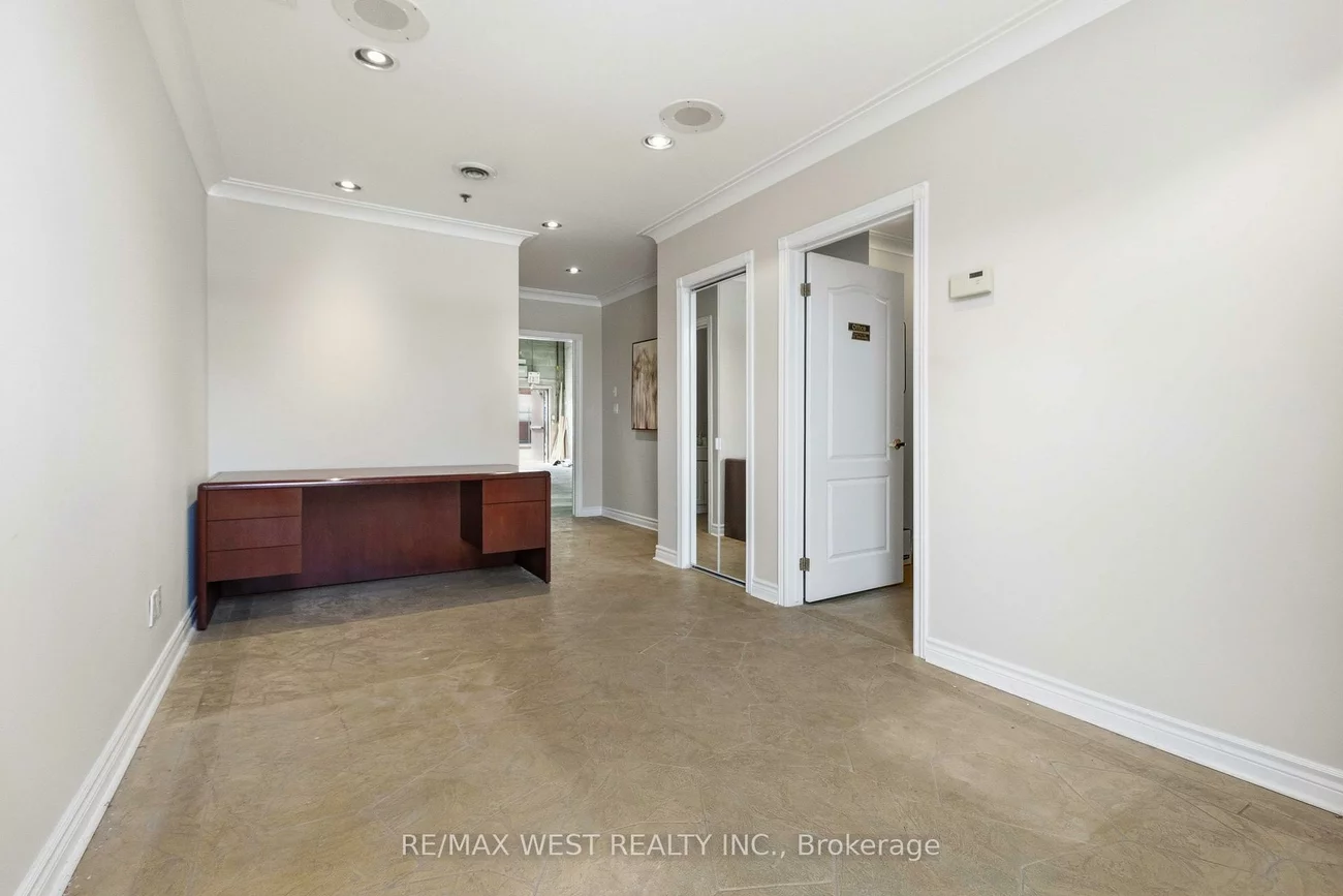 1320, Mid-Way, Northeast, Mississauga