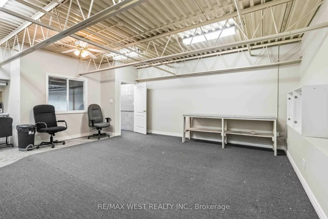 1320, Mid-Way, Northeast, Mississauga