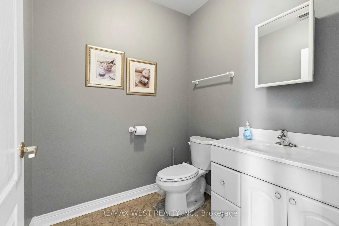 1320, Mid-Way, Northeast, Mississauga