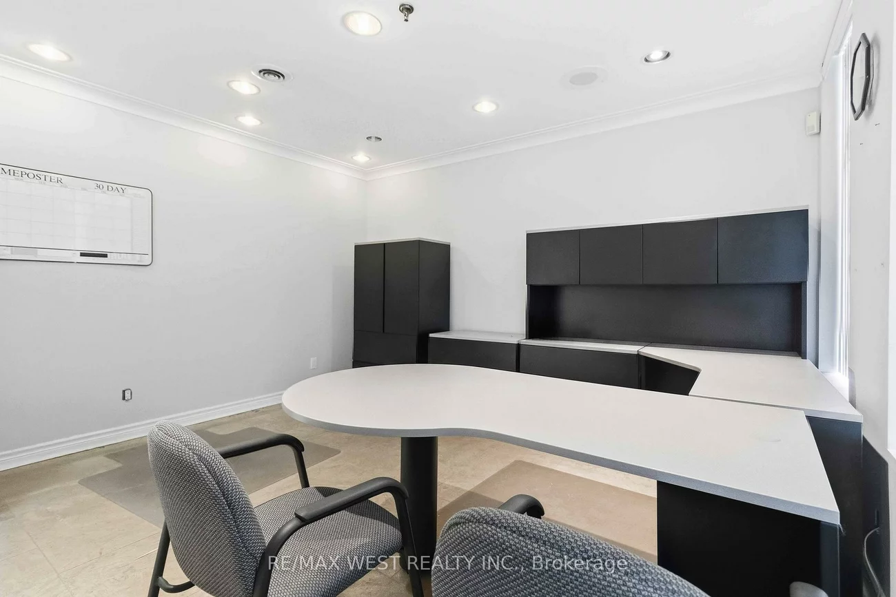 1320, Mid-Way, Northeast, Mississauga