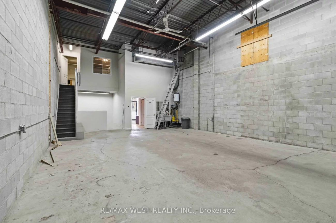 1320, Mid-Way, Northeast, Mississauga