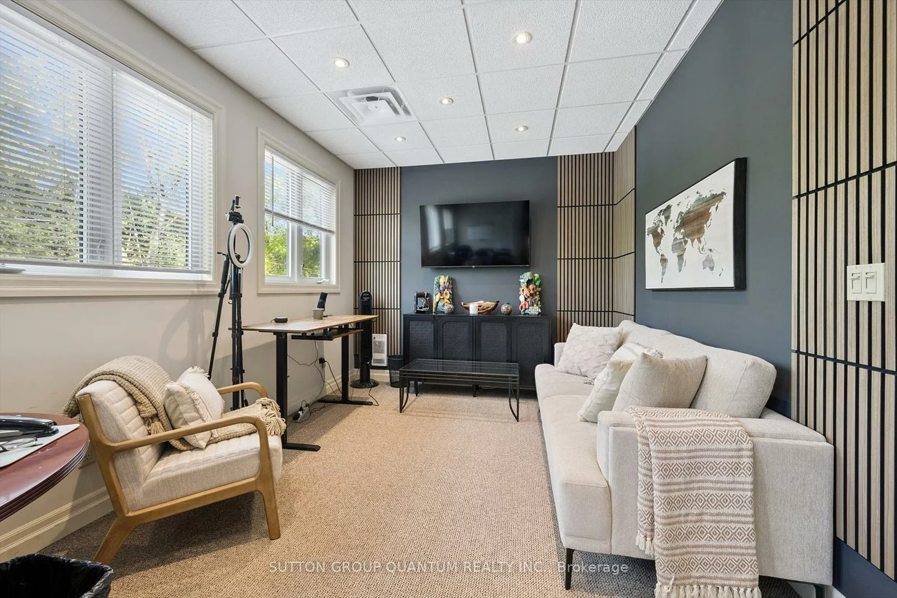1673, Lakeshore, Clarkson, Mississauga