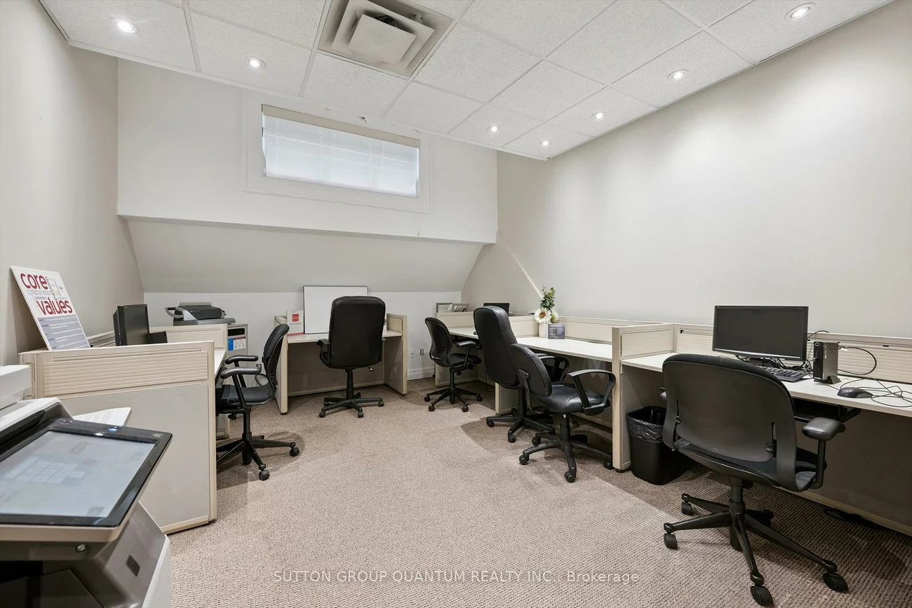 1673, Lakeshore, Clarkson, Mississauga
