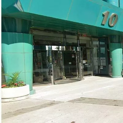 10, Kingsbridge Garden, Hurontario, Mississauga