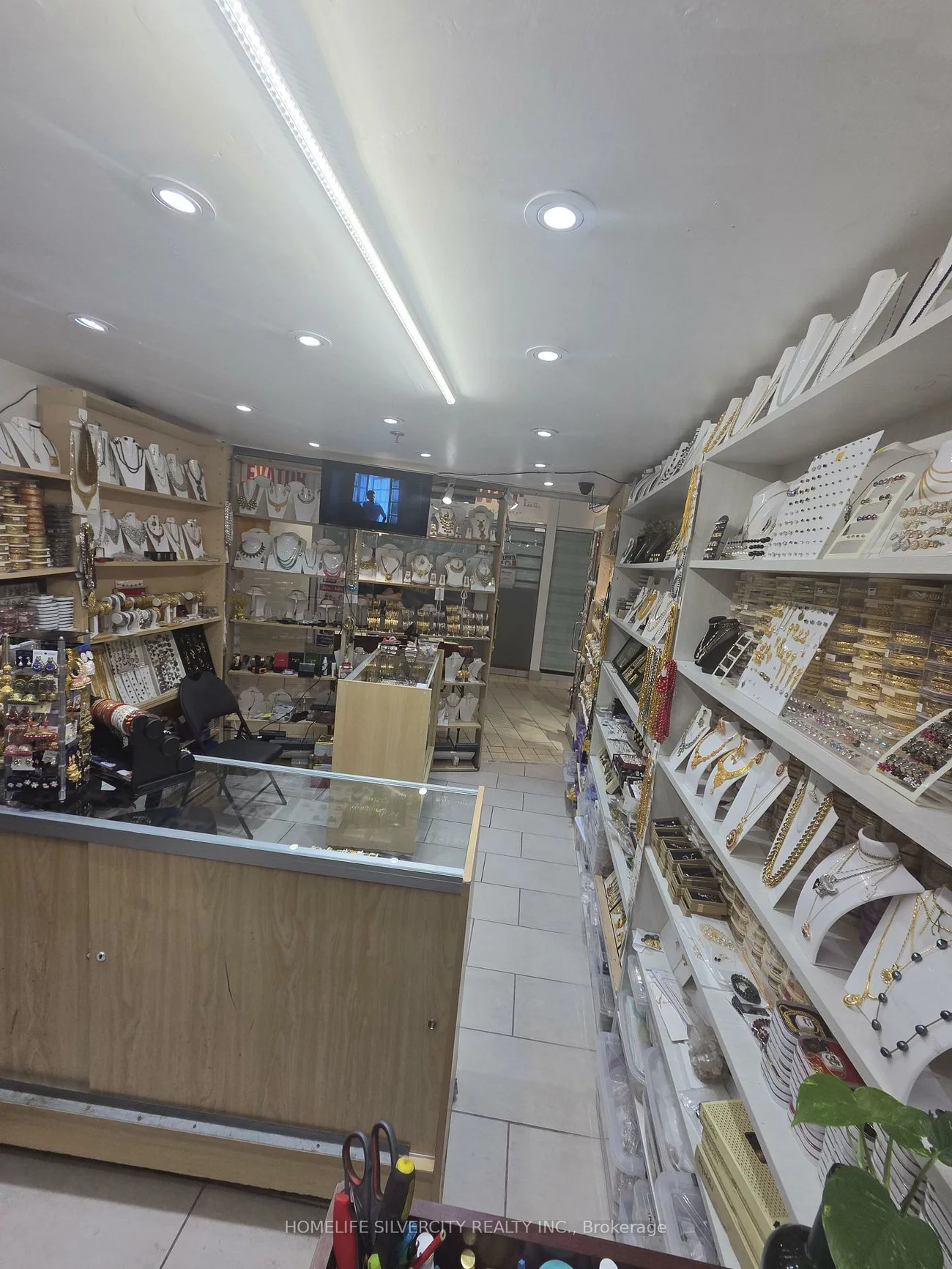 7215, GOREWAY, Malton, Mississauga