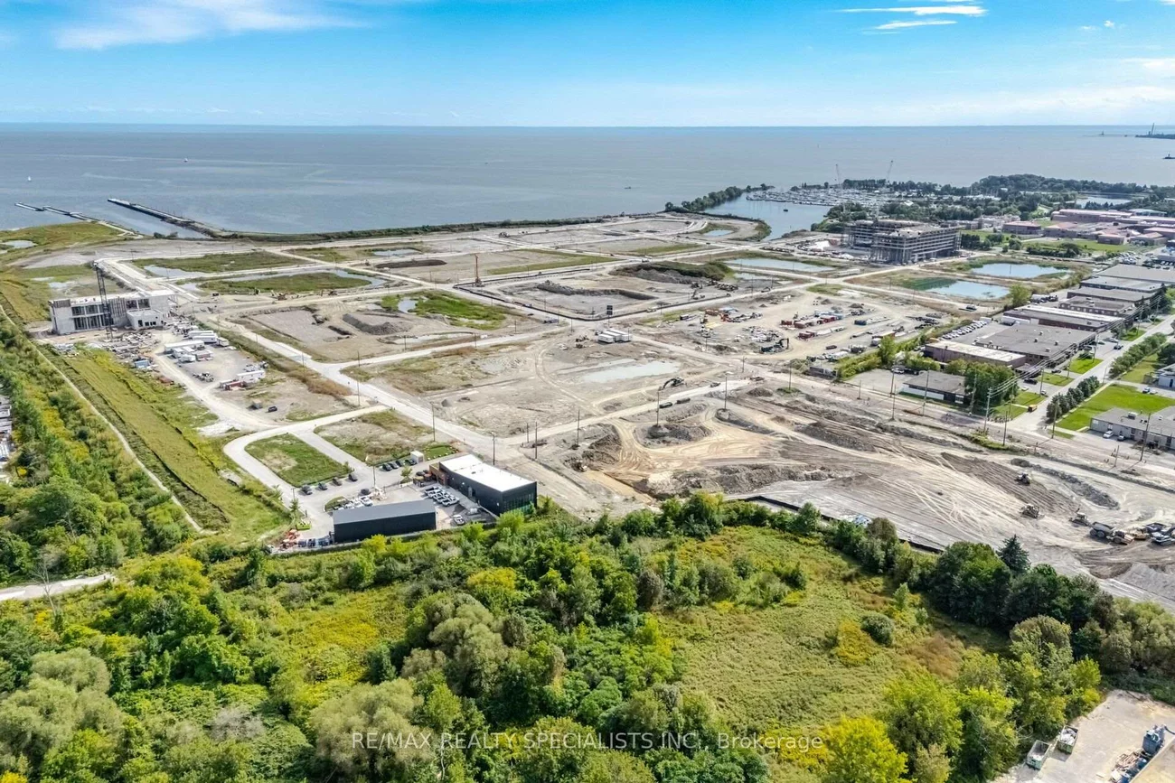 1169, Lakeshore, Lakeview, Mississauga