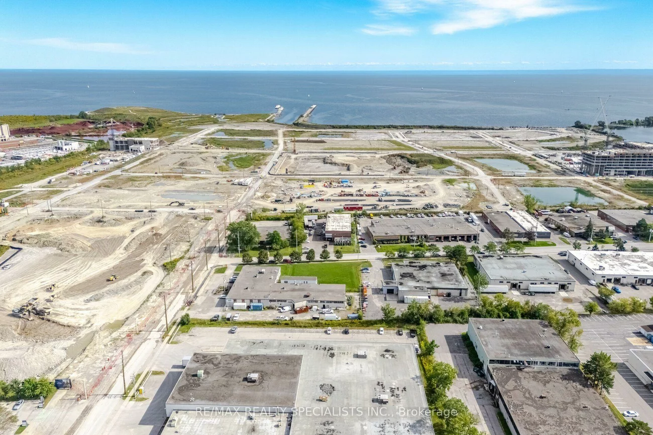 1169, Lakeshore, Lakeview, Mississauga
