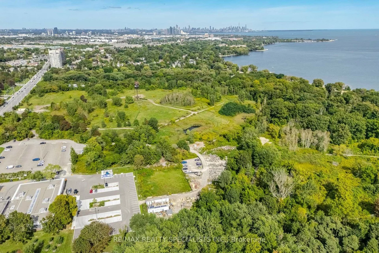 1169, Lakeshore, Lakeview, Mississauga