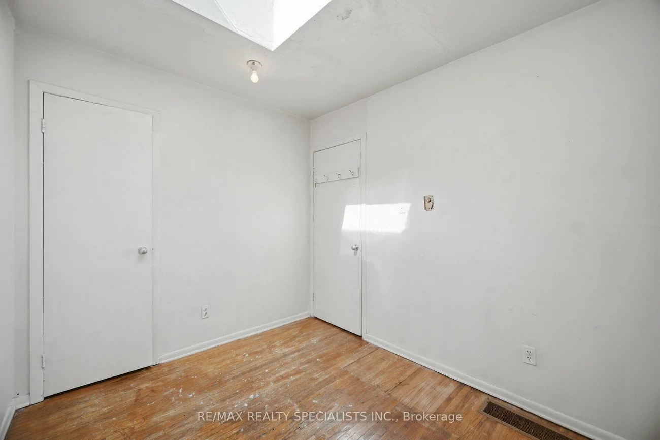 1169, Lakeshore, Lakeview, Mississauga