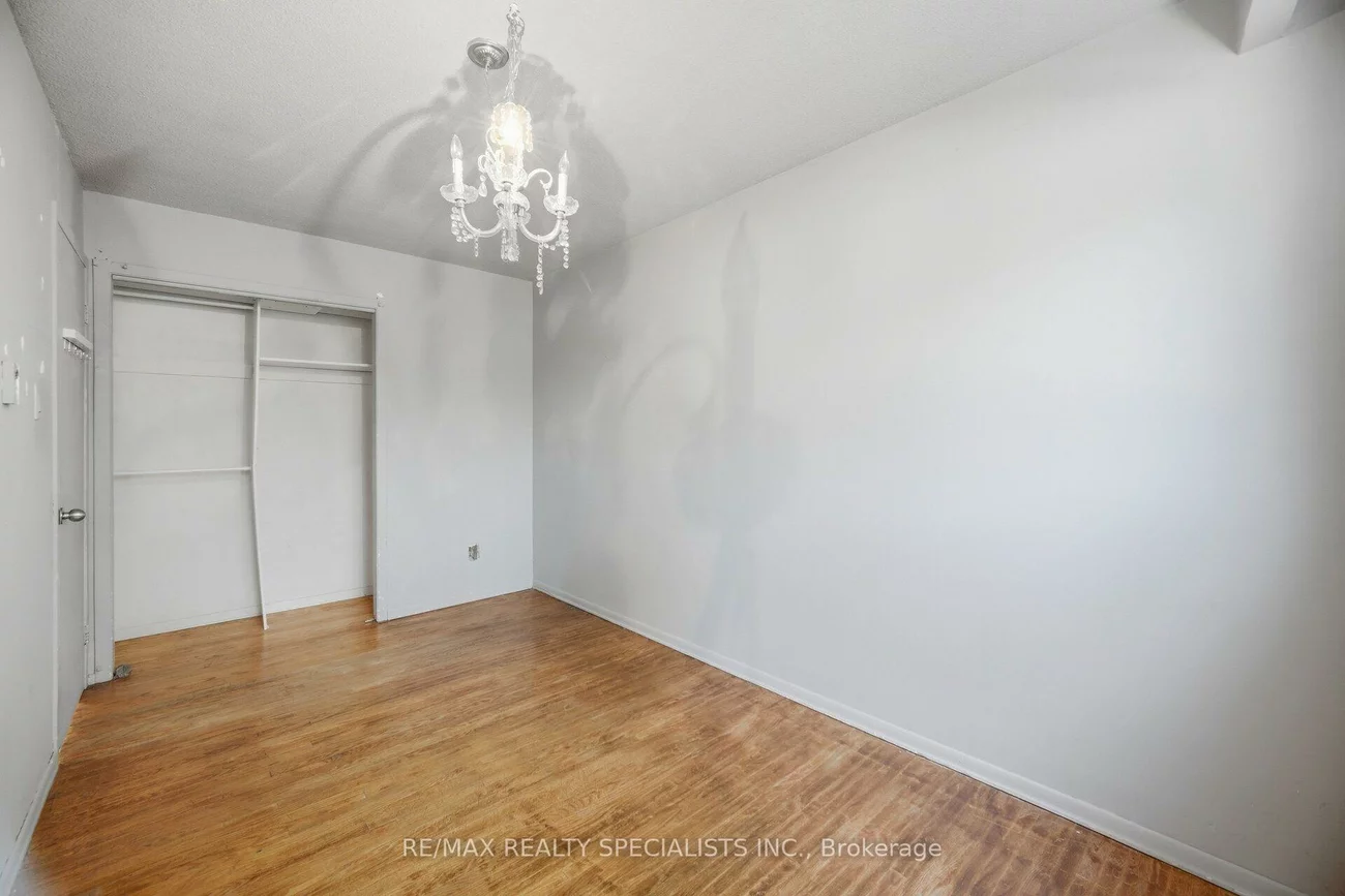 1169, Lakeshore, Lakeview, Mississauga