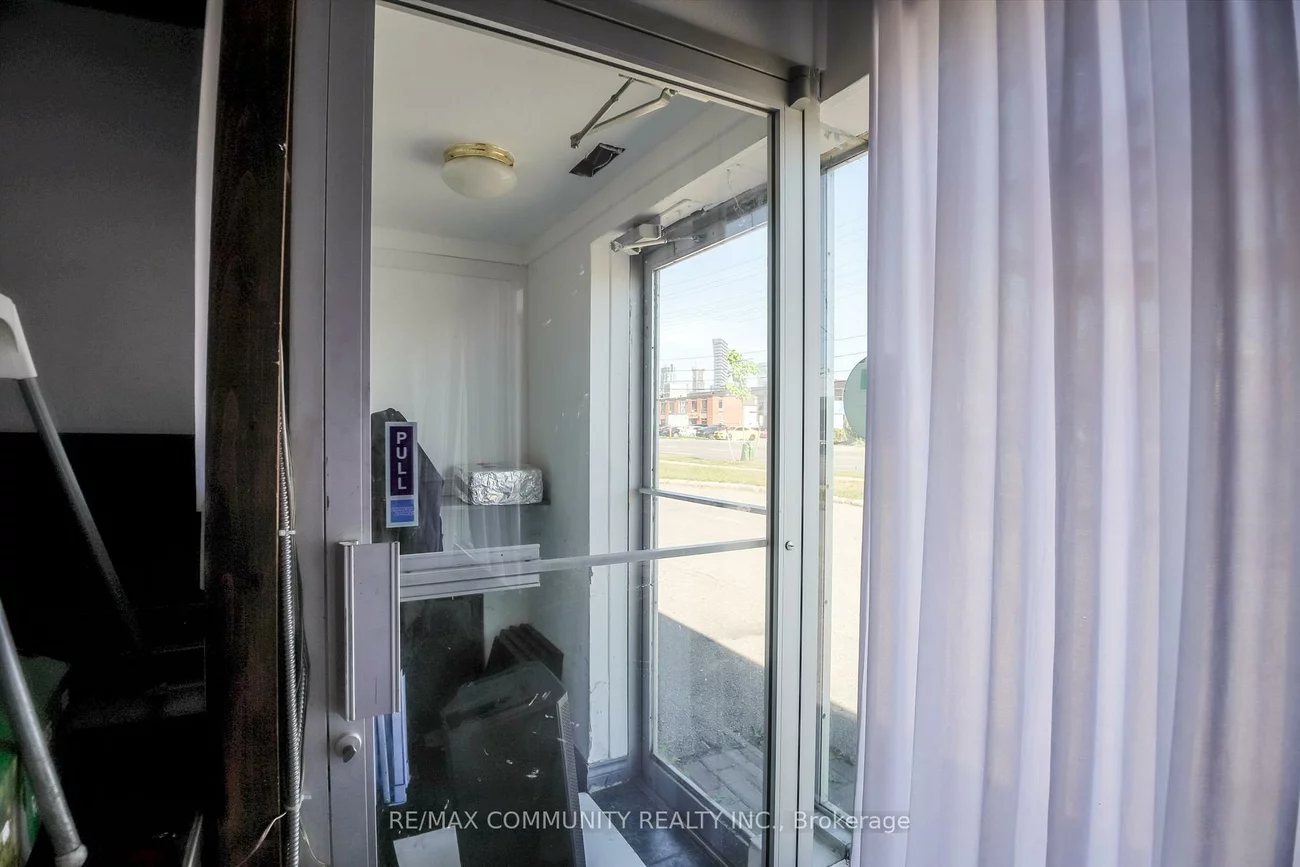 833, Westlock, Erindale, Mississauga