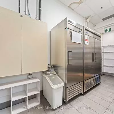 2150, Burnhamthorpe, Erin Mills, Mississauga