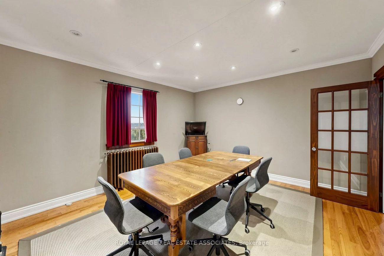 298, Lakeshore, Port Credit, Mississauga