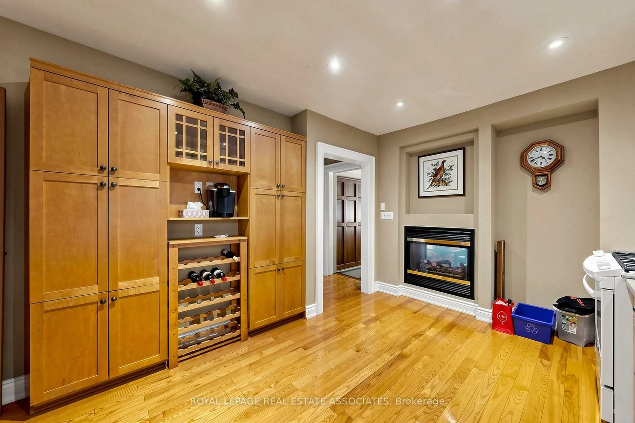 298, Lakeshore, Port Credit, Mississauga