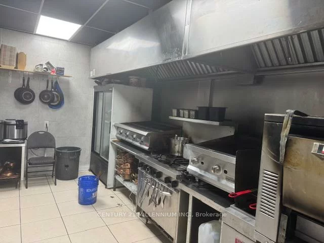 900, Rathburn, Creditview, Mississauga