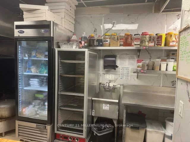 900, Rathburn, Creditview, Mississauga