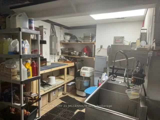 900, Rathburn, Creditview, Mississauga
