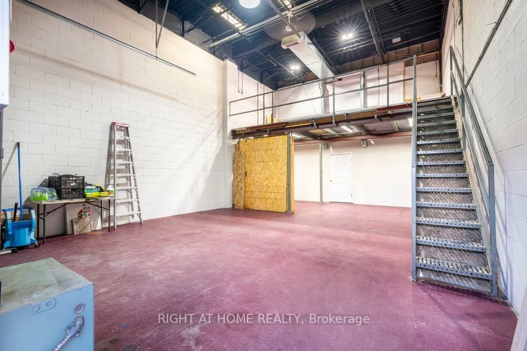 6730, Davand, Northeast, Mississauga