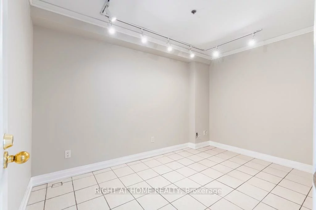 6730, Davand, Northeast, Mississauga