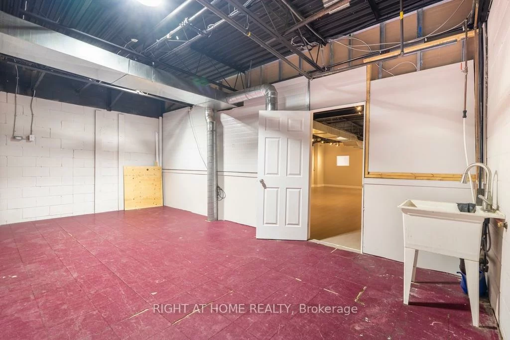 6730, Davand, Northeast, Mississauga