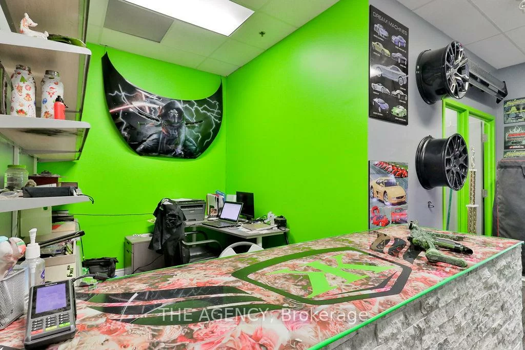 3176, Ridgeway, Western Business Park, Mississauga
